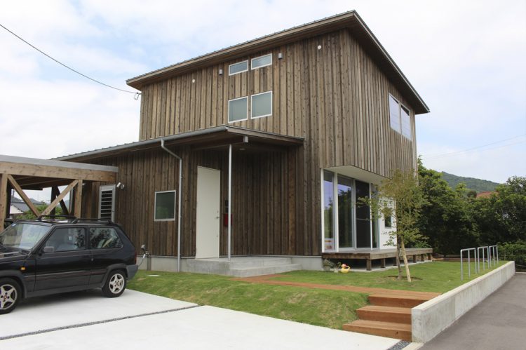 自然素材を生かした地域密着型の省エネ住宅  2015LIXILメンバーズコンテストエコロジー賞受賞。