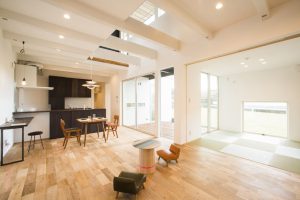 家族の絆を育む住宅　　高い断熱性・気密性から生まれる開放的な間取づくり。